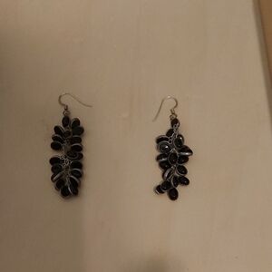 Chic Black Cluster Earrings
